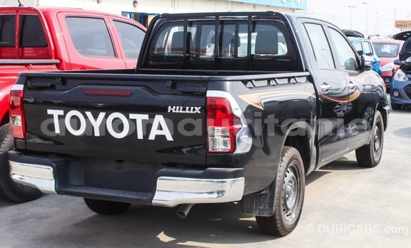 Acheter Import Voiture Toyota Hilux Noir à Import - Dubai, Adrar Acheter Import Voiture Toyota Hilux Noir à Import - Dubai, Adrar
