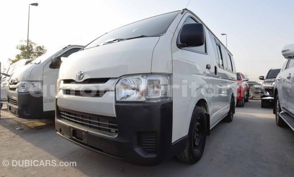 Acheter Import Voiture Toyota Hiace Blanc à Import - Dubai, Adrar Acheter Import Voiture Toyota Hiace Blanc à Import - Dubai, Adrar