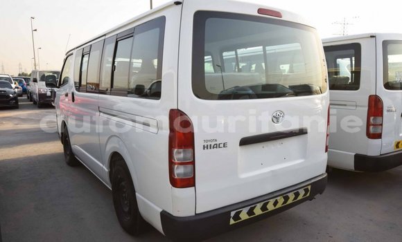 Acheter Import Voiture Toyota Hiace Blanc à Import - Dubai, Adrar Acheter Import Voiture Toyota Hiace Blanc à Import - Dubai, Adrar