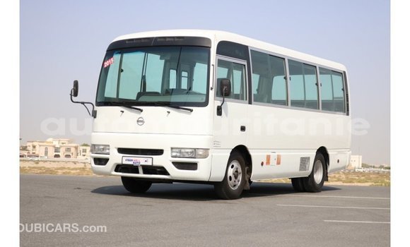 Acheter Import Voiture Nissan 350Z Blanc à Import - Dubai, Adrar Acheter Import Voiture Nissan 350Z Blanc à Import - Dubai, Adrar