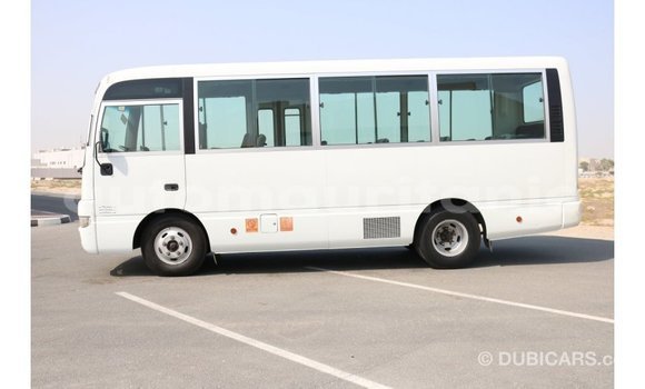 Acheter Import Voiture Nissan 350Z Blanc à Import - Dubai, Adrar Acheter Import Voiture Nissan 350Z Blanc à Import - Dubai, Adrar