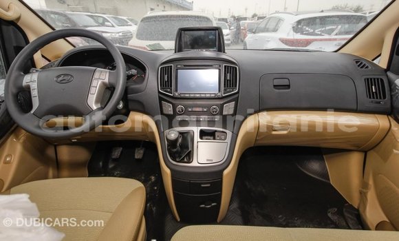 Acheter Import Voiture Hyundai Accent Blanc à Import - Dubai, Adrar Acheter Import Voiture Hyundai Accent Blanc à Import - Dubai, Adrar