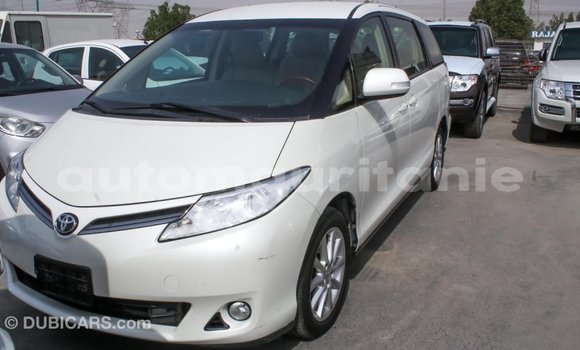 Acheter Import Voiture Toyota Previa Blanc à Import - Dubai, Adrar Acheter Import Voiture Toyota Previa Blanc à Import - Dubai, Adrar