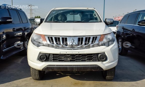 Acheter Import Voiture Mitsubishi L200 Blanc à Import - Dubai, Adrar Acheter Import Voiture Mitsubishi L200 Blanc à Import - Dubai, Adrar