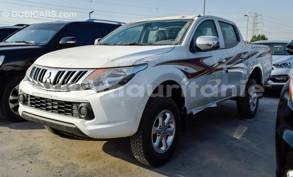 Acheter Import Voiture Mitsubishi L200 Blanc à Import - Dubai, Adrar Acheter Import Voiture Mitsubishi L200 Blanc à Import - Dubai, Adrar