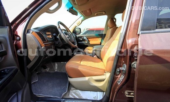 Acheter Import Voiture Toyota Land Cruiser Marron à Import - Dubai, Adrar Acheter Import Voiture Toyota Land Cruiser Marron à Import - Dubai, Adrar