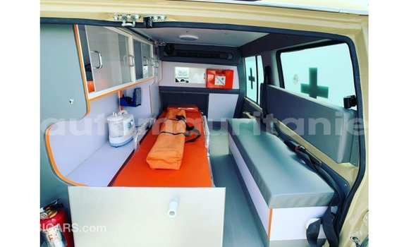 Buy Import Toyota Land Cruiser Beige Car in Import - Dubai in Adrar Buy Import Toyota Land Cruiser Beige Car in Import - Dubai in Adrar