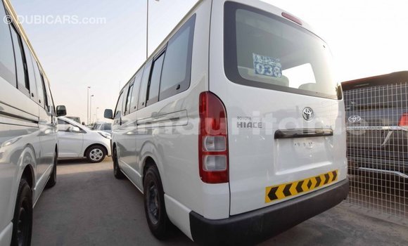 Acheter Import Voiture Toyota Hiace Blanc à Import - Dubai, Adrar Acheter Import Voiture Toyota Hiace Blanc à Import - Dubai, Adrar