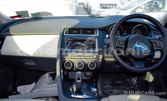 Acheter Import Voiture Jaguar E-Pace Blanc à Import - Dubai, Adrar Acheter Import Voiture Jaguar E-Pace Blanc à Import - Dubai, Adrar