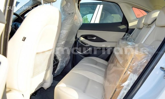 Acheter Import Voiture Jaguar E-Pace Blanc à Import - Dubai, Adrar Acheter Import Voiture Jaguar E-Pace Blanc à Import - Dubai, Adrar
