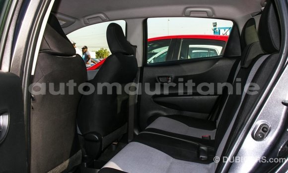 Acheter Import Voiture Toyota Yaris Autre à Import - Dubai, Adrar Acheter Import Voiture Toyota Yaris Autre à Import - Dubai, Adrar