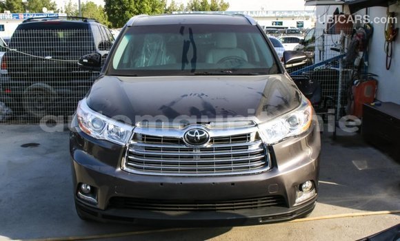 Acheter Import Voiture Toyota Highlander Autre à Import - Dubai, Adrar Acheter Import Voiture Toyota Highlander Autre à Import - Dubai, Adrar