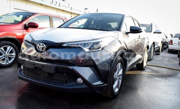 Acheter Import Voiture Toyota C-HR Autre à Import - Dubai, Adrar Acheter Import Voiture Toyota C-HR Autre à Import - Dubai, Adrar