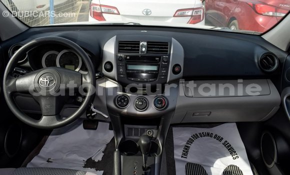 Acheter Import Utilitaire Toyota HiAce Autre à Import - Dubai, Adrar Acheter Import Utilitaire Toyota HiAce Autre à Import - Dubai, Adrar