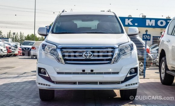 Acheter Import Voiture Toyota Prado Blanc à Import - Dubai, Adrar Acheter Import Voiture Toyota Prado Blanc à Import - Dubai, Adrar