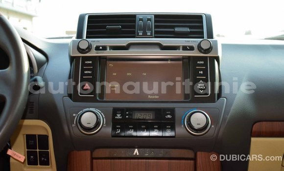 Acheter Import Voiture Toyota Prado Blanc à Import - Dubai, Adrar Acheter Import Voiture Toyota Prado Blanc à Import - Dubai, Adrar