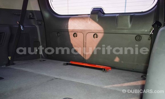 Acheter Import Voiture Toyota Prado Blanc à Import - Dubai, Adrar Acheter Import Voiture Toyota Prado Blanc à Import - Dubai, Adrar