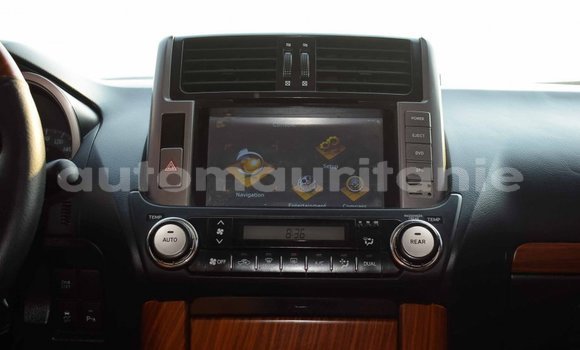Acheter Import Voiture Toyota Prado Blanc à Import - Dubai, Adrar Acheter Import Voiture Toyota Prado Blanc à Import - Dubai, Adrar