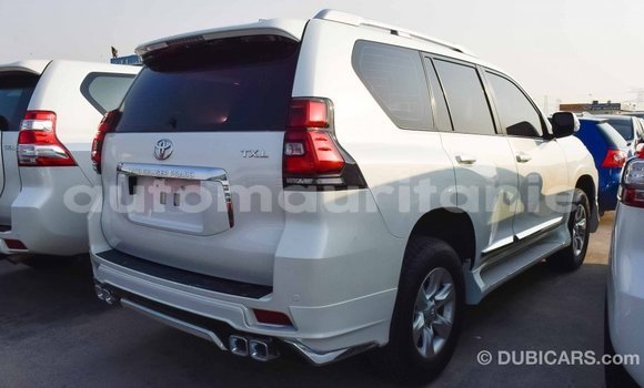 Acheter Import Voiture Toyota Prado Blanc à Import - Dubai, Adrar Acheter Import Voiture Toyota Prado Blanc à Import - Dubai, Adrar