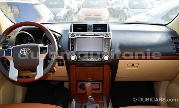 Acheter Import Voiture Toyota Prado Blanc à Import - Dubai, Adrar Acheter Import Voiture Toyota Prado Blanc à Import - Dubai, Adrar