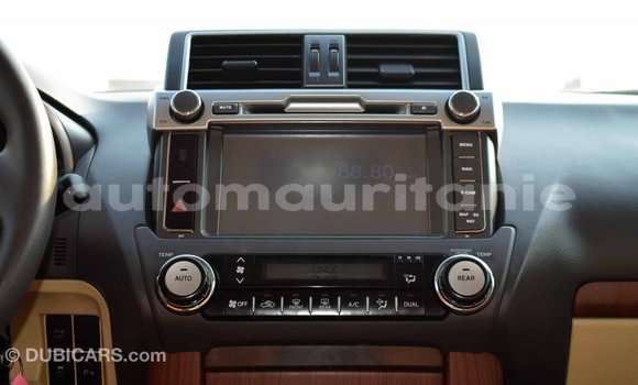 Acheter Import Voiture Toyota Prado Blanc à Import - Dubai, Adrar Acheter Import Voiture Toyota Prado Blanc à Import - Dubai, Adrar