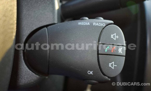 Acheter Import Voiture Renault Duster Blanc à Import - Dubai, Adrar Acheter Import Voiture Renault Duster Blanc à Import - Dubai, Adrar