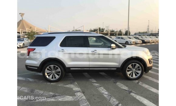Acheter Import Voiture Ford Explorer Autre à Import - Dubai, Adrar Acheter Import Voiture Ford Explorer Autre à Import - Dubai, Adrar