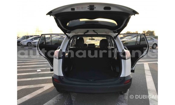 Buy Import Toyota HiAce White Truck in Import - Dubai in Adrar Buy Import Toyota HiAce White Truck in Import - Dubai in Adrar