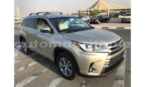 Acheter Import Voiture Toyota Highlander Autre à Import - Dubai, Adrar Acheter Import Voiture Toyota Highlander Autre à Import - Dubai, Adrar