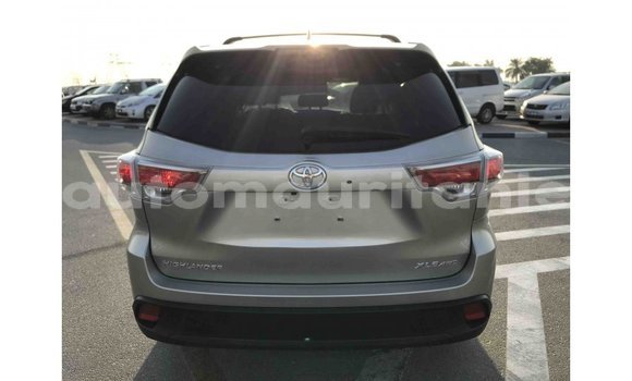 Acheter Import Voiture Toyota Highlander Autre à Import - Dubai, Adrar Acheter Import Voiture Toyota Highlander Autre à Import - Dubai, Adrar