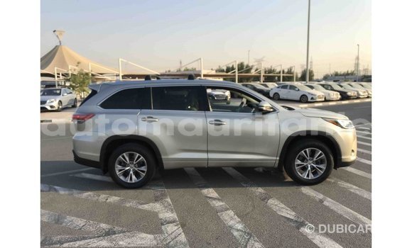 Acheter Import Voiture Toyota Highlander Autre à Import - Dubai, Adrar Acheter Import Voiture Toyota Highlander Autre à Import - Dubai, Adrar