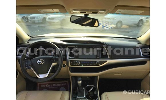 Acheter Import Voiture Toyota Highlander Autre à Import - Dubai, Adrar Acheter Import Voiture Toyota Highlander Autre à Import - Dubai, Adrar
