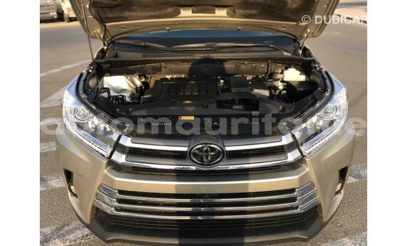 Acheter Import Voiture Toyota Highlander Autre à Import - Dubai, Adrar Acheter Import Voiture Toyota Highlander Autre à Import - Dubai, Adrar