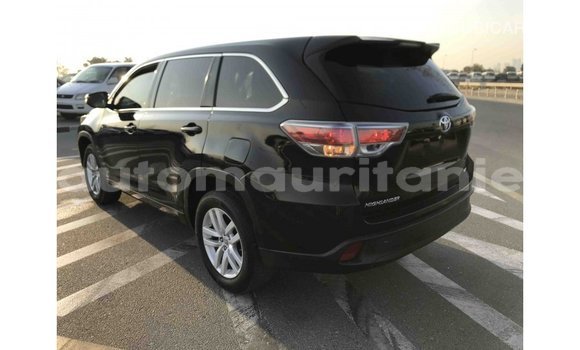 Acheter Import Voiture Toyota Highlander Noir à Import - Dubai, Adrar Acheter Import Voiture Toyota Highlander Noir à Import - Dubai, Adrar