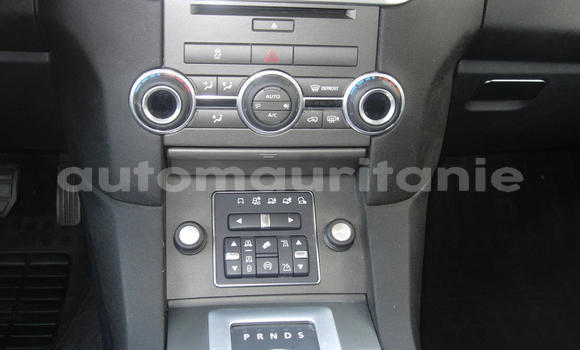 Buy Used Land Rover Discovery Red Car in Nouakchott in West Nouakchott Buy Used Land Rover Discovery Red Car in Nouakchott in West Nouakchott