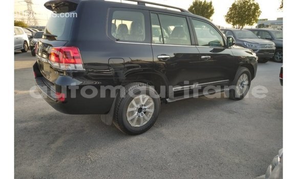 Buy Import Toyota Land Cruiser Black Car in Import - Dubai in Adrar Buy Import Toyota Land Cruiser Black Car in Import - Dubai in Adrar