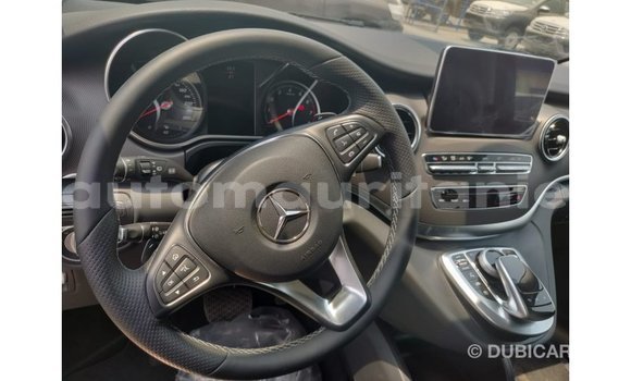 Buy Import Mercedes-Benz 250 Black Car in Import - Dubai in Adrar Buy Import Mercedes-Benz 250 Black Car in Import - Dubai in Adrar
