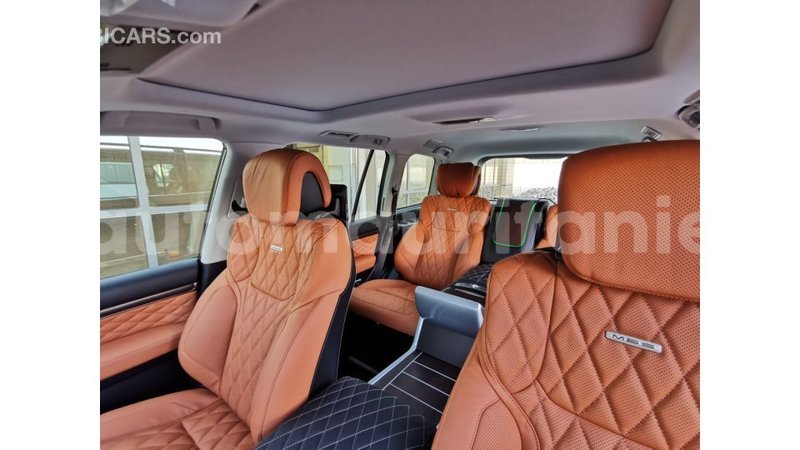 Big with watermark toyota land cruiser adrar import dubai 1685