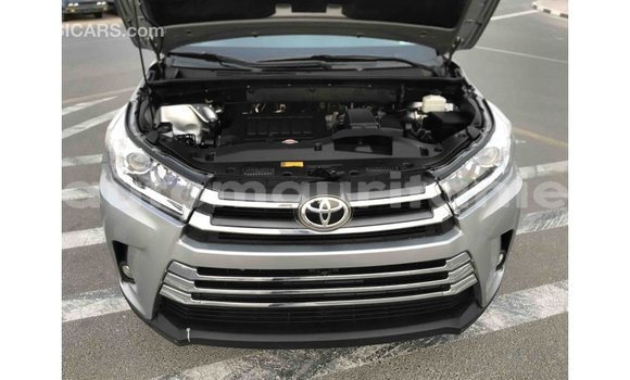 Acheter Import Voiture Toyota Highlander Autre à Import - Dubai, Adrar Acheter Import Voiture Toyota Highlander Autre à Import - Dubai, Adrar