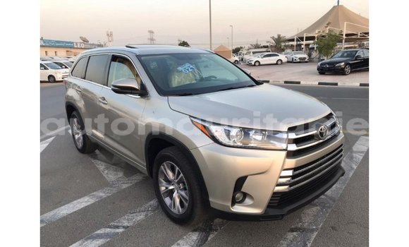Acheter Import Voiture Toyota Highlander Autre à Import - Dubai, Adrar Acheter Import Voiture Toyota Highlander Autre à Import - Dubai, Adrar