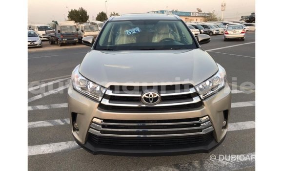 Acheter Import Voiture Toyota Highlander Autre à Import - Dubai, Adrar Acheter Import Voiture Toyota Highlander Autre à Import - Dubai, Adrar