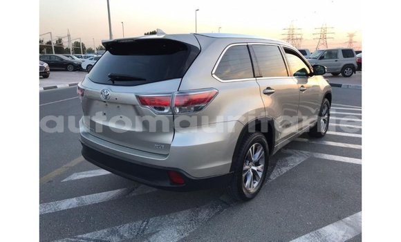 Acheter Import Voiture Toyota Highlander Autre à Import - Dubai, Adrar Acheter Import Voiture Toyota Highlander Autre à Import - Dubai, Adrar