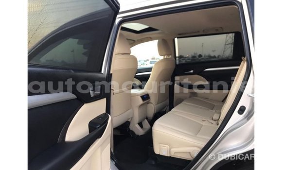Acheter Import Voiture Toyota Highlander Autre à Import - Dubai, Adrar Acheter Import Voiture Toyota Highlander Autre à Import - Dubai, Adrar