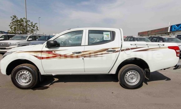 Buy Import Mitsubishi L200 White Car in Import - Dubai in Adrar Buy Import Mitsubishi L200 White Car in Import - Dubai in Adrar