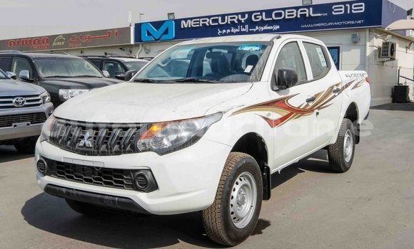Buy Import Mitsubishi L200 White Car in Import - Dubai in Adrar Buy Import Mitsubishi L200 White Car in Import - Dubai in Adrar