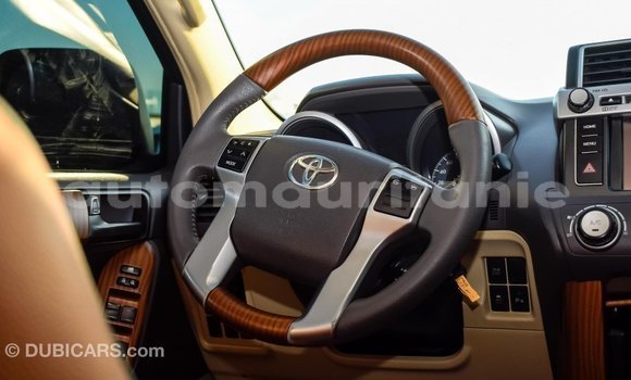 Acheter Import Voiture Toyota Prado Blanc à Import - Dubai, Adrar Acheter Import Voiture Toyota Prado Blanc à Import - Dubai, Adrar