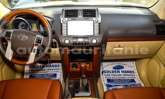 Acheter Import Voiture Toyota Prado Blanc à Import - Dubai, Adrar Acheter Import Voiture Toyota Prado Blanc à Import - Dubai, Adrar