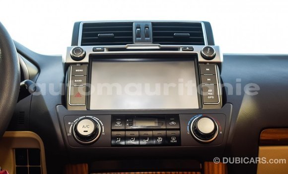 Acheter Import Voiture Toyota Prado Blanc à Import - Dubai, Adrar Acheter Import Voiture Toyota Prado Blanc à Import - Dubai, Adrar