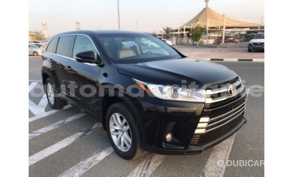 Acheter Import Voiture Toyota Highlander Noir à Import - Dubai, Adrar Acheter Import Voiture Toyota Highlander Noir à Import - Dubai, Adrar