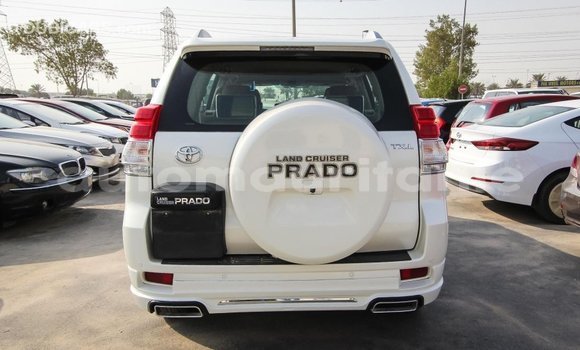 Acheter Import Voiture Toyota Prado Blanc à Import - Dubai, Adrar Acheter Import Voiture Toyota Prado Blanc à Import - Dubai, Adrar